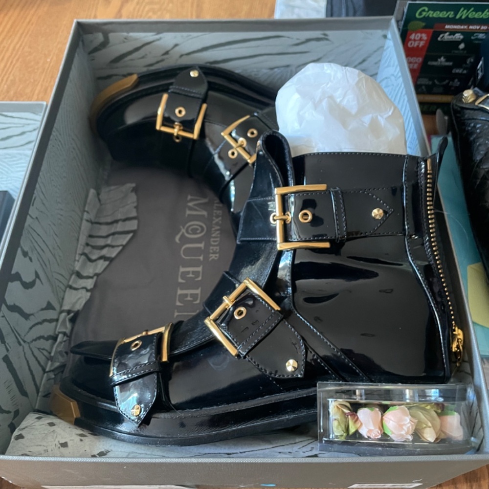 Alexander McQueen buckle boots booties with flower petal rosebud heels 38/8/7.5 - Picture 2 of 8